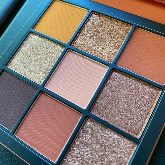 Huda Beauty Obsessions Topaz Palette - Picture 1 of 11